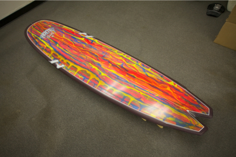 surfing-blog-longboard-Russell-hoyte-designed-called-The-Little-Darling[1]